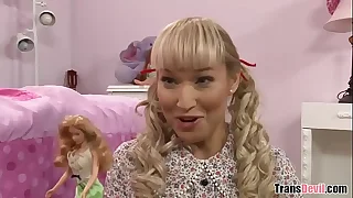 Now win down there and suck my clit bitch&excl; - Khloe Hart